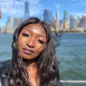 Meet your Posher, Maria